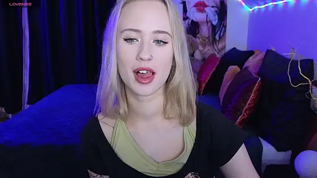 SashaBrooks online show from 10.19.25