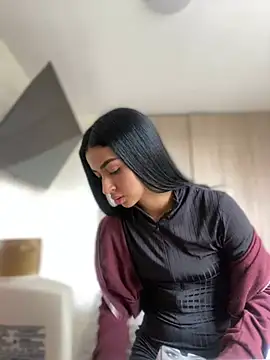 maddy bronw  online show from 12.28.24