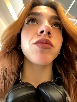 Lily  Belle online show from 10.05.25
