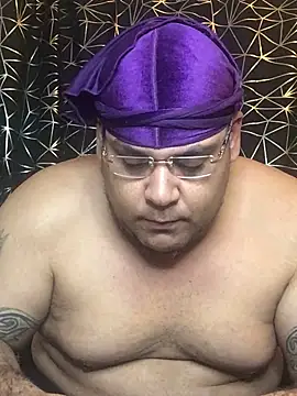 Snapshot of fatboyjayohh126 chatting on 12.21.24 fatboyjayohh126 online show from 12.21.24