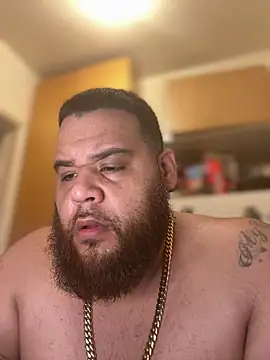 Snapshot of fatboyjayohh126 chatting on 10.05.25 fatboyjayohh126 online show from 10.05.25