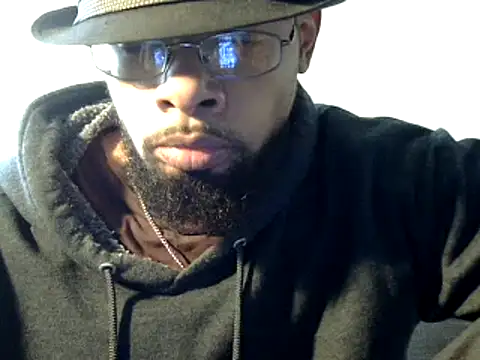 Snapshot of WhiskeyWood_DuhGOD chatting on 12.11.24 WhiskeyWood DuhGOD online show from 12.11.24