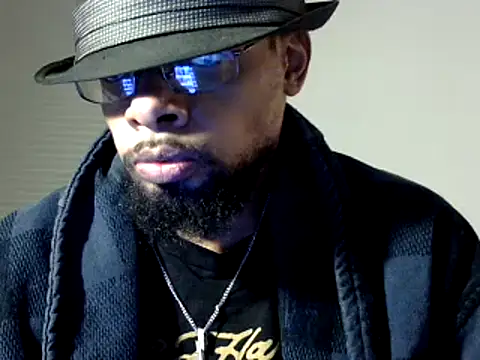 Snapshot of WhiskeyWood_DuhGOD chatting on 12.14.24 WhiskeyWood DuhGOD online show from 12.14.24