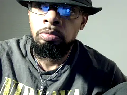 Snapshot of WhiskeyWood_DuhGOD chatting on 12.17.24 WhiskeyWood DuhGOD online show from 12.17.24