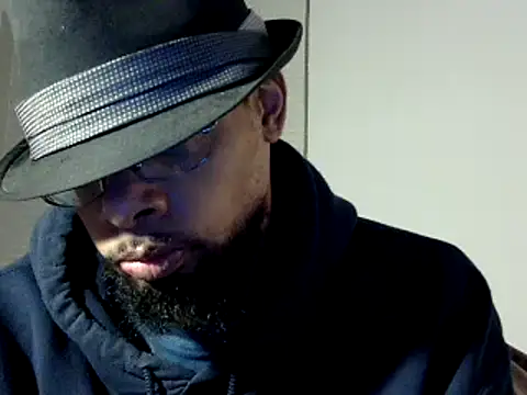 Snapshot of WhiskeyWood_DuhGOD chatting on 12.19.24 WhiskeyWood DuhGOD online show from 12.19.24
