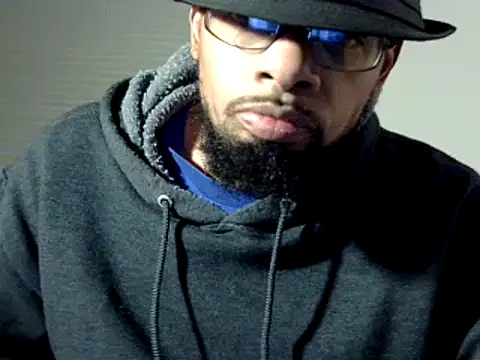 Snapshot of WhiskeyWood_DuhGOD chatting on 12.24.24 WhiskeyWood DuhGOD online show from 12.24.24
