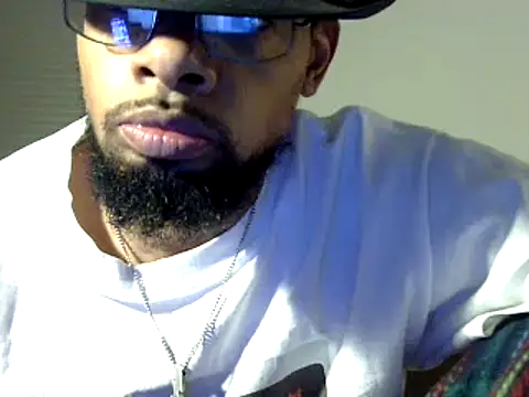Snapshot of WhiskeyWood_DuhGOD chatting on 12.31.24 WhiskeyWood DuhGOD online show from 12.31.24