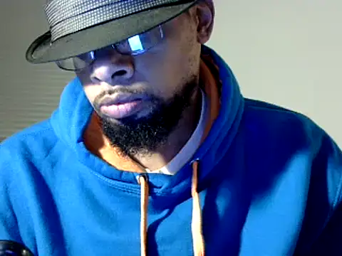 Snapshot of WhiskeyWood_DuhGOD chatting on 01.01.25 WhiskeyWood DuhGOD online show from 01.01.25