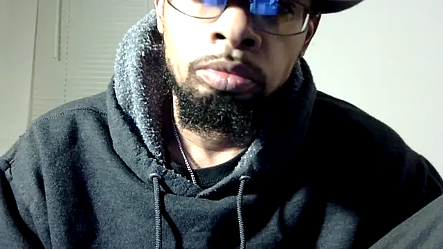 Snapshot of WhiskeyWood_DuhGOD chatting on 01.28.25 WhiskeyWood DuhGOD online show from 01.28.25