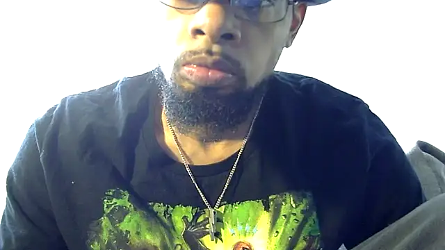 Snapshot of WhiskeyWood_DuhGOD chatting on 01.29.25 WhiskeyWood DuhGOD online show from 01.29.25