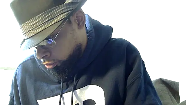 Snapshot of WhiskeyWood_DuhGOD chatting on 02.04.25 WhiskeyWood DuhGOD online show from 02.04.25