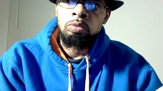 Snapshot of WhiskeyWood_DuhGOD chatting on 02.09.25 WhiskeyWood DuhGOD online show from 02.09.25
