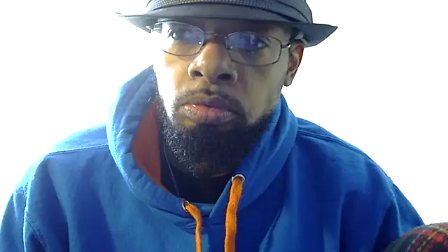Snapshot of WhiskeyWood_DuhGOD chatting on 02.14.25 WhiskeyWood DuhGOD online show from 02.14.25