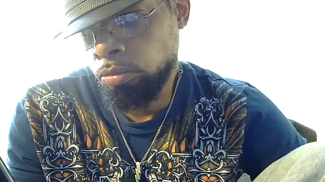Snapshot of WhiskeyWood_DuhGOD chatting on 02.17.25 WhiskeyWood DuhGOD online show from 02.17.25