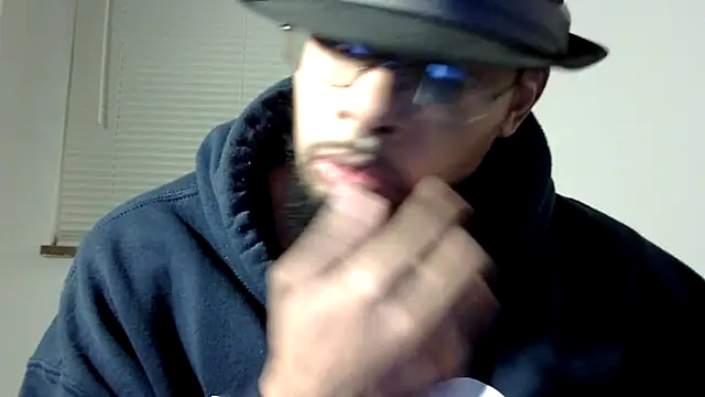 Snapshot of WhiskeyWood_DuhGOD chatting on 02.21.25 WhiskeyWood DuhGOD online show from 02.21.25