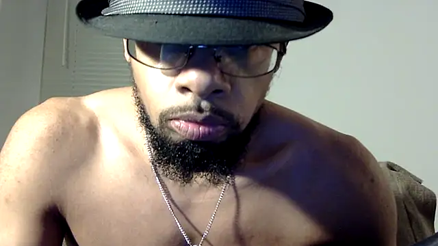 Snapshot of WhiskeyWood_DuhGOD chatting on 02.26.25 WhiskeyWood DuhGOD online show from 02.26.25