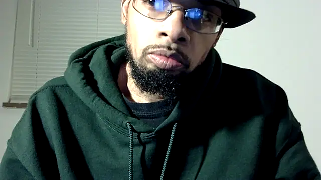 Snapshot of WhiskeyWood_DuhGOD chatting on 03.02.25 WhiskeyWood DuhGOD online show from 03.02.25