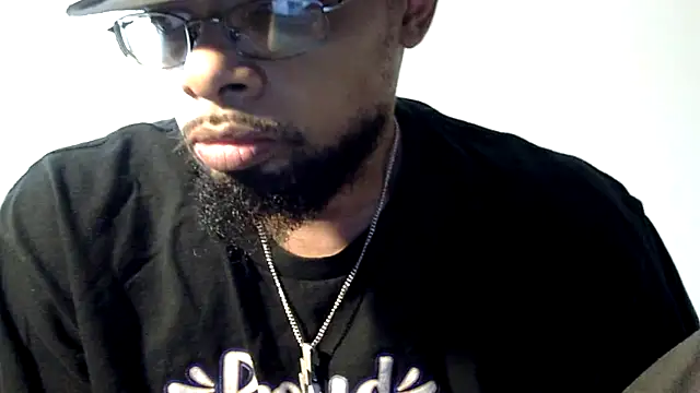 Snapshot of WhiskeyWood_DuhGOD chatting on 03.05.25 WhiskeyWood DuhGOD online show from 03.05.25
