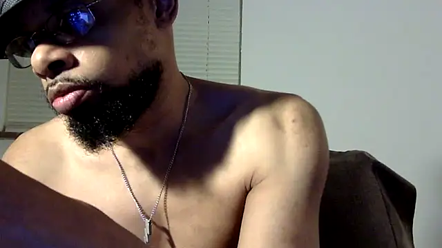 Snapshot of WhiskeyWood_DuhGOD chatting on 03.12.25 WhiskeyWood DuhGOD online show from 03.12.25