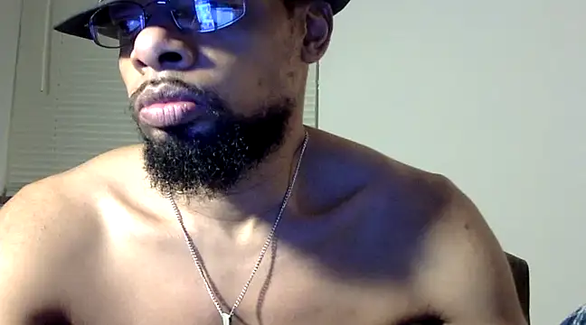 Snapshot of WhiskeyWood_DuhGOD chatting on 03.15.25 WhiskeyWood DuhGOD online show from 03.15.25