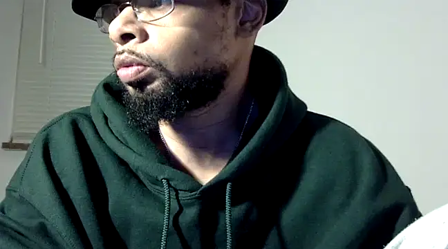 Snapshot of WhiskeyWood_DuhGOD chatting on 03.17.25 WhiskeyWood DuhGOD online show from 03.17.25