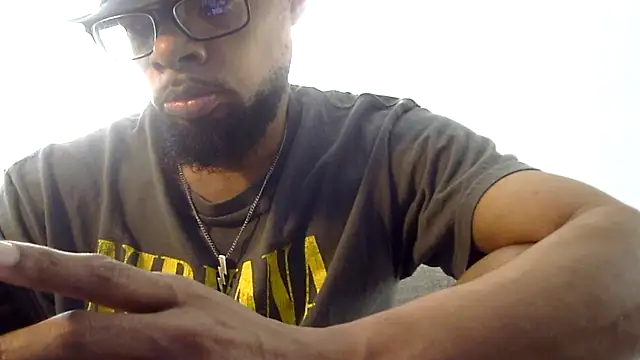 Snapshot of WhiskeyWood_DuhGOD chatting on 09.18.25 WhiskeyWood DuhGOD online show from 09.18.25