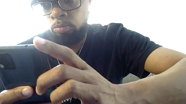 Snapshot of WhiskeyWood_DuhGOD chatting on 09.19.25 WhiskeyWood DuhGOD online show from 09.19.25