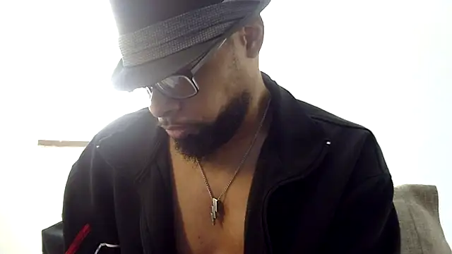 Snapshot of WhiskeyWood_DuhGOD chatting on 10.10.25 WhiskeyWood DuhGOD online show from 10.10.25