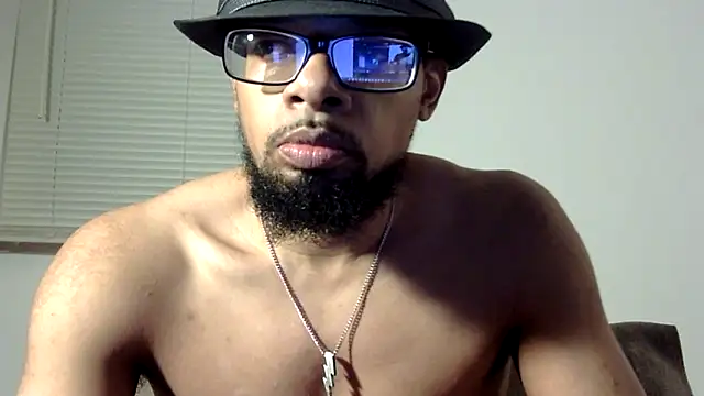 Snapshot of WhiskeyWood_DuhGOD chatting on 10.19.25 WhiskeyWood DuhGOD online show from 10.19.25