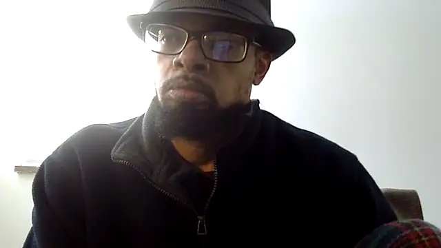 Snapshot of WhiskeyWood_DuhGOD chatting on 12.05.25 WhiskeyWood DuhGOD online show from 12.05.25