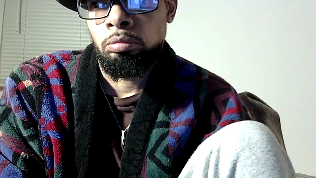 Snapshot of WhiskeyWood_DuhGOD chatting on 12.14.25 WhiskeyWood DuhGOD online show from 12.14.25