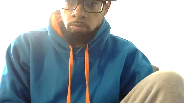 Snapshot of WhiskeyWood_DuhGOD chatting on 12.16.25 WhiskeyWood DuhGOD online show from 12.16.25