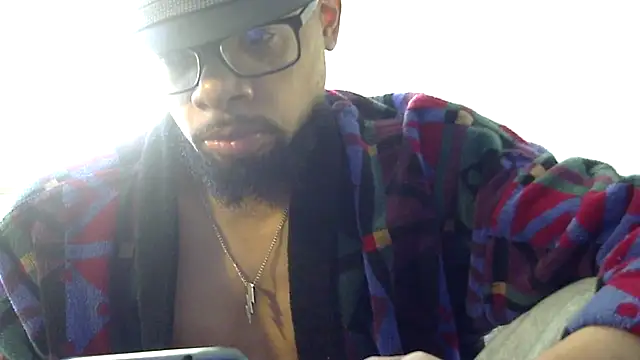 Snapshot of WhiskeyWood_DuhGOD chatting on 01.12.26 WhiskeyWood DuhGOD online show from 01.12.26