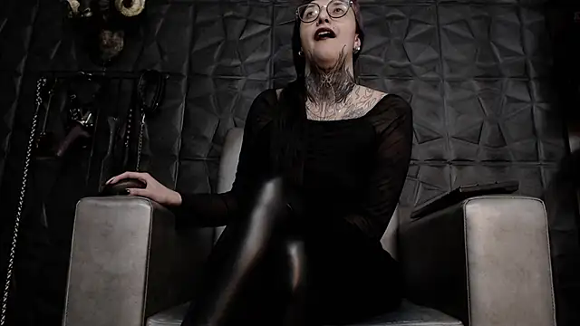 Snapshot of Agata_Darkness chatting on 07.04.26 Agata Darkness online show from 07.04.26