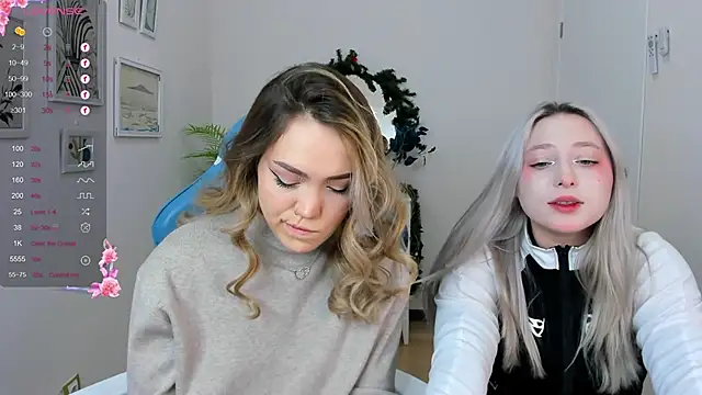 Snapshot of Evia_r0se chatting on 12.13.24 Evia r0se online show from 12.13.24