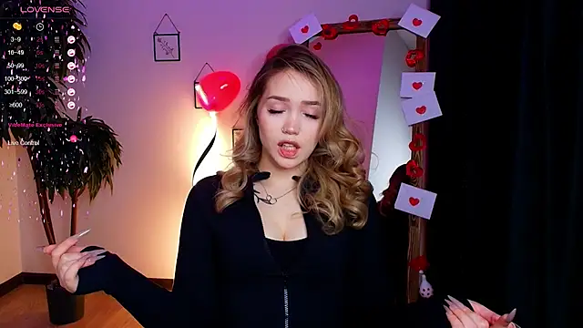 Snapshot of Evia_r0se chatting on 02.12.25 Evia r0se online show from 02.12.25