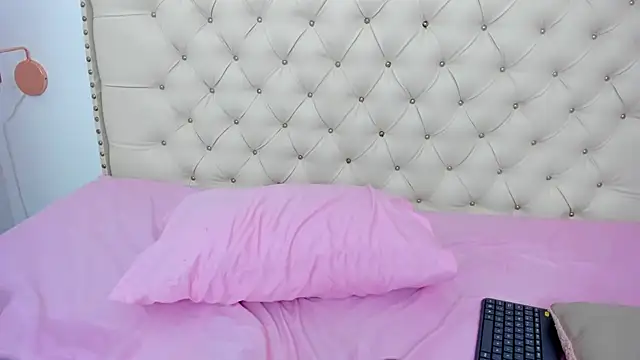 Kim Eli online show from 12.29.24