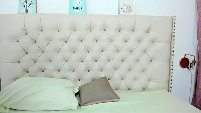 Kim Eli online show from 01.11.25