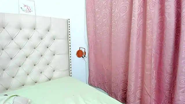 Kim Eli online show from 01.30.25