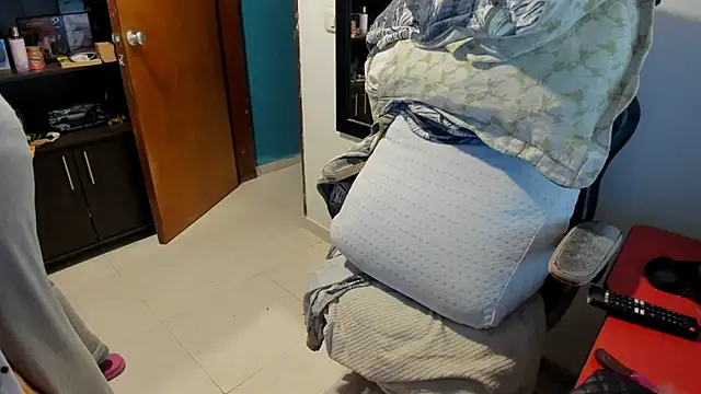 peanut tangerine online show from 11.15.25