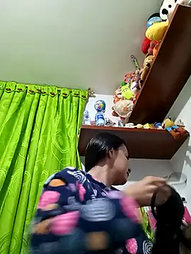 Samantha Sullivan  online show from 12.12.24