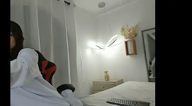 mia and masterboy online show from 01.17.25