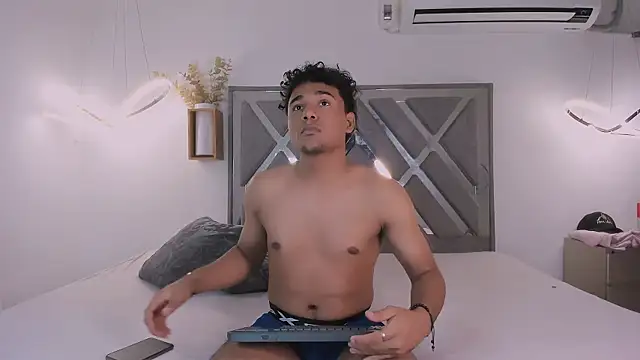 mia and masterboy online show from 10.02.25