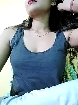 MISSQUEEN48 online show from 03.03.25