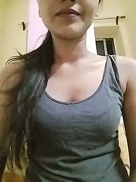 MISSQUEEN48 online show from 05.14.26