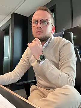 thehornyguy97 online show from 04.28.26