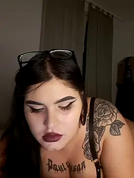 Snapshot of alexaandreea99 chatting on 02.06.25 alexaandreea99 online show from 02.06.25