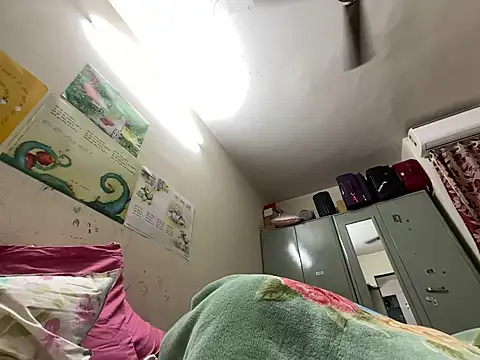 Snapshot of SammyChocolateIndian chatting on 01.01.25 SammyChocolateIndian online show from 01.01.25