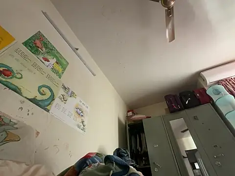 Snapshot of SammyChocolateIndian chatting on 01.29.25 SammyChocolateIndian online show from 01.29.25