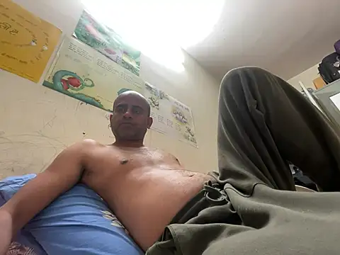 Snapshot of SammyChocolateIndian chatting on 03.01.25 SammyChocolateIndian online show from 03.01.25